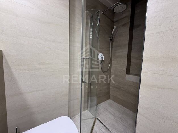 photo256702