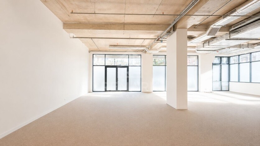 photo256303